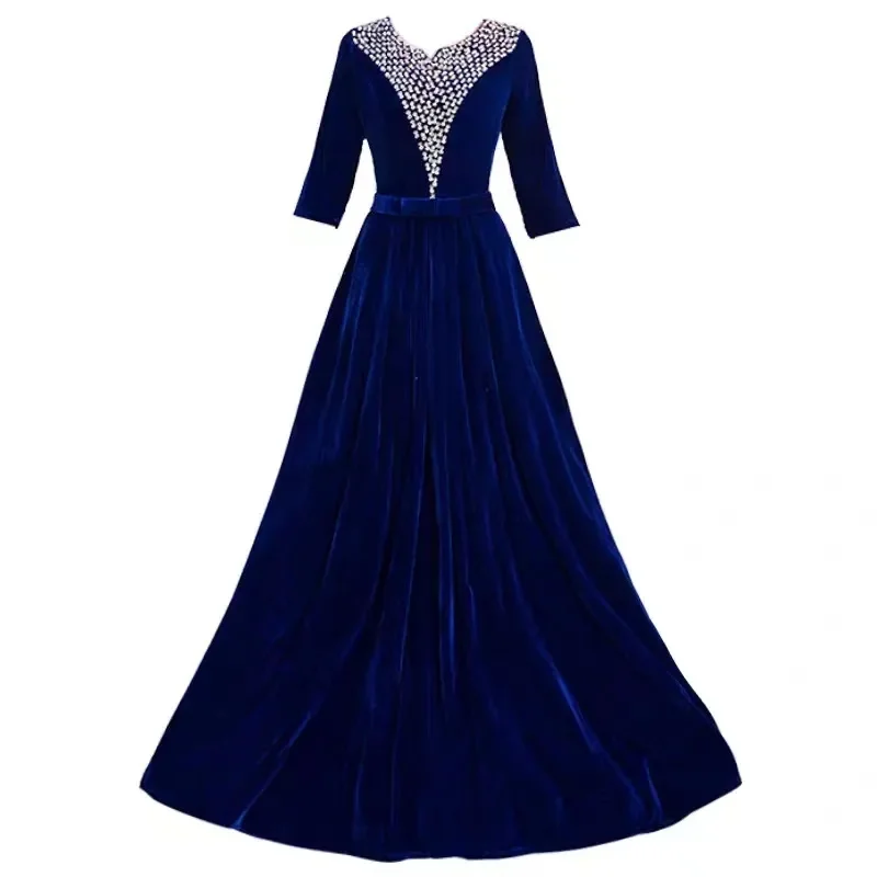 Золотистое бархатное платье для хора выступлений на новый год праздник весны