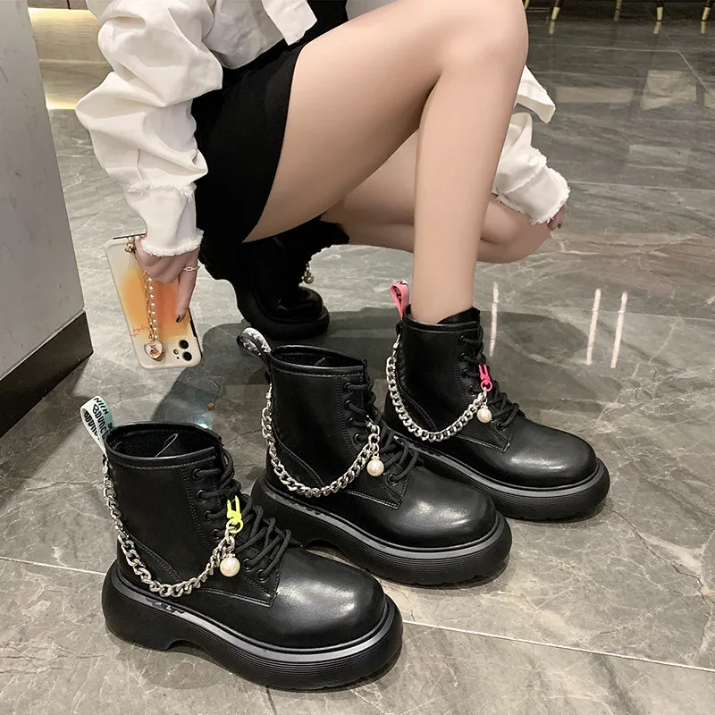 

Онлайн авторитетные Ботинки Martin, женские тонкие осенние новые модные британские БОТИНКИ для фанатов на автомобиле, ботинки на шнуровке на м...