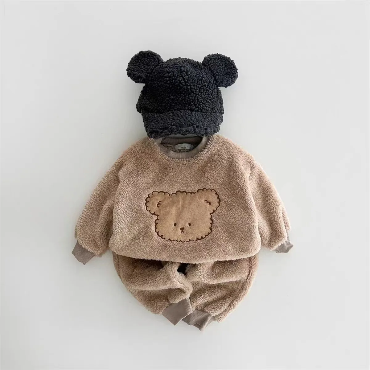 Рисунок 3 - Зимний новый комплект детской плюшевой одежды