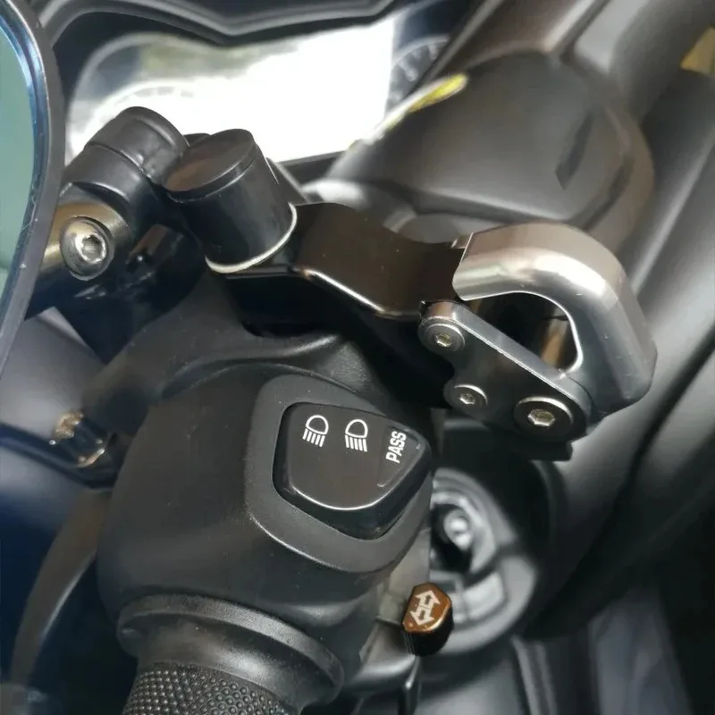 Фото Для YAMAHA XMAX 300 125 250 400 NMAX 155 NMAX 125 Крепление на переднее зеркало заднего вида Стержень Крючок для багажа Вешалка для сумки Грузовая ручка для шлема №3