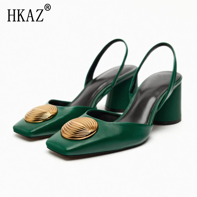 

2023 Autumn New Square Head Shallow Mouth Baotou Metal Round Buckle Back Mix Strap Thick Heel Women's Sandals