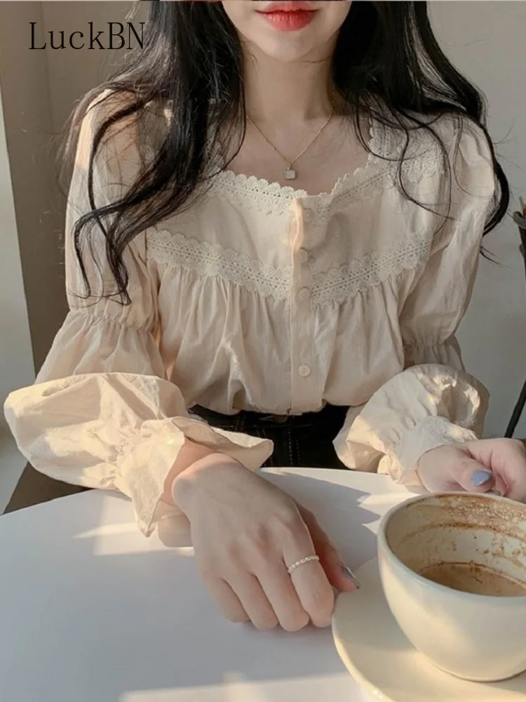 

2022 Beige Lace Blouse Vintage Square Collar Women Long Puff Sleeve Shirt Solid Cardigan Sweet Shirt Blusas Clothes Women Tops