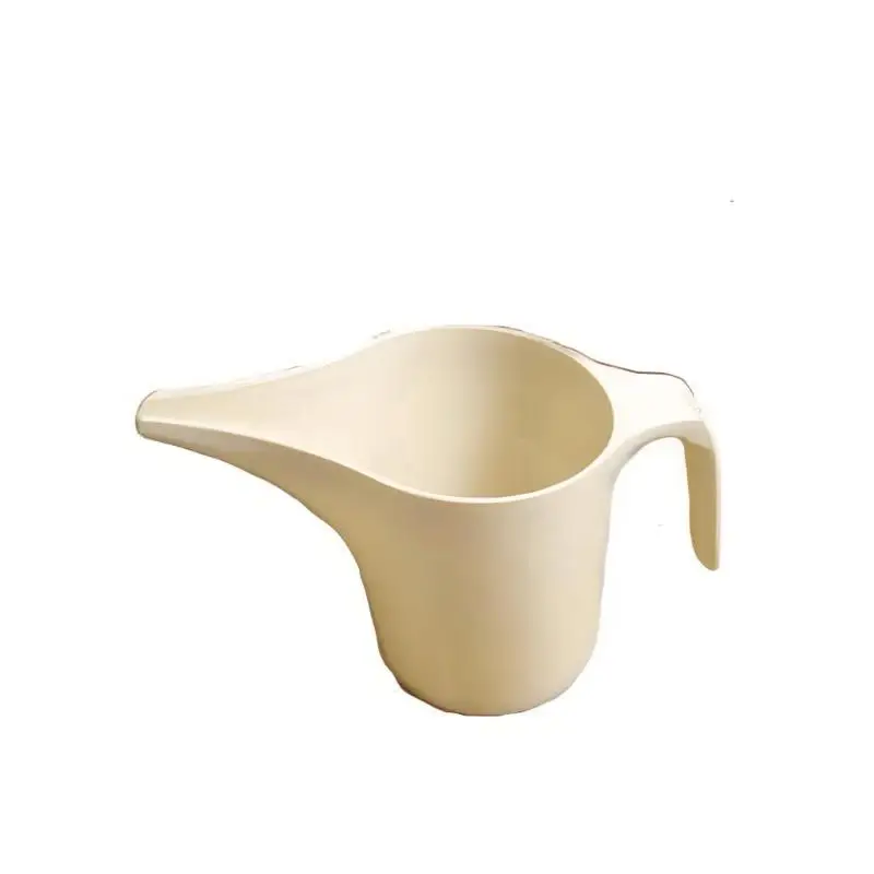 

Пластиковая лейка для цветов 1 шт.