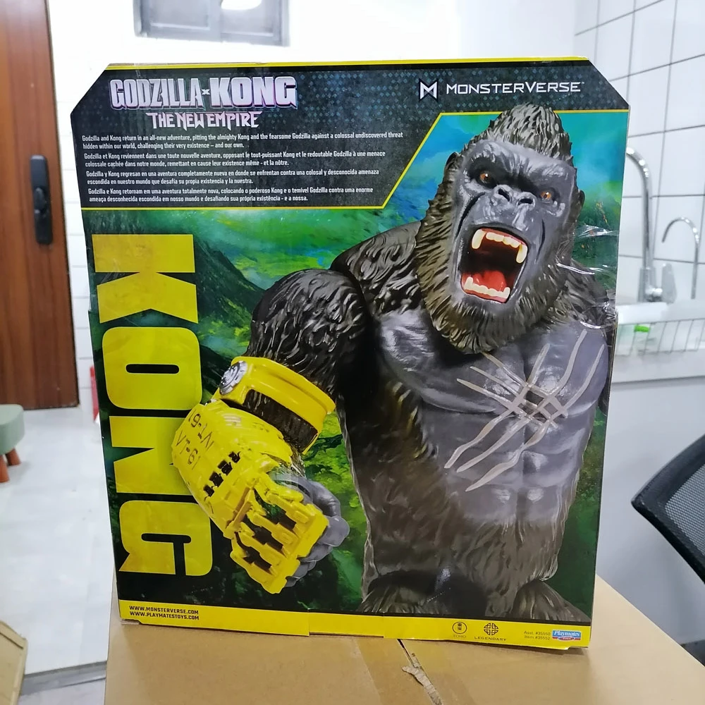 Фигурка гигантской Годзиллы