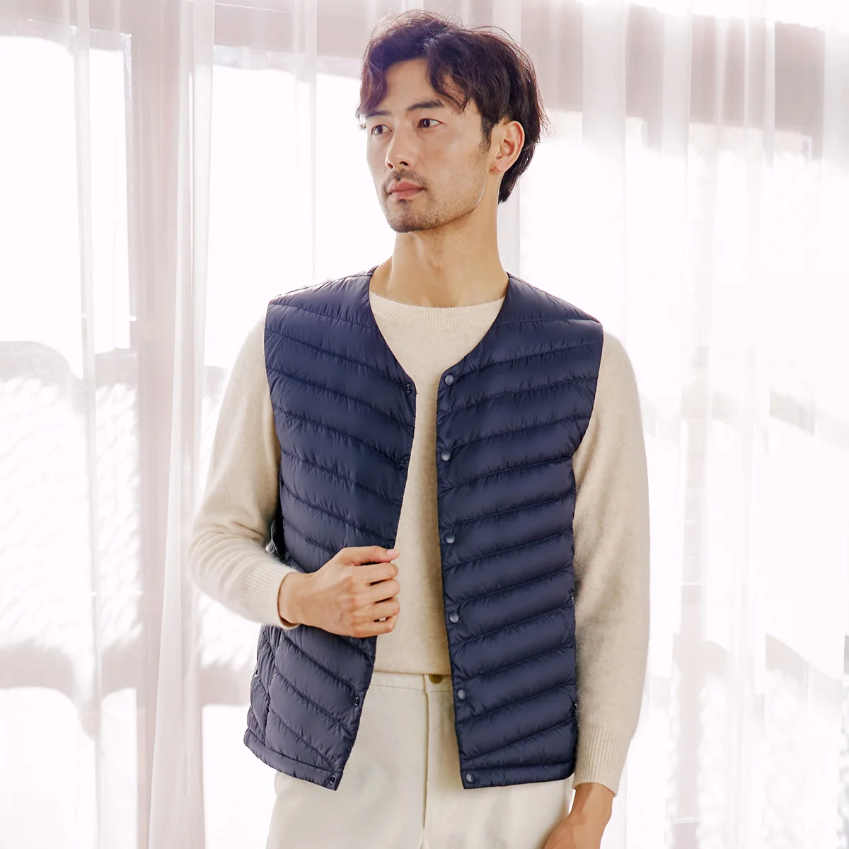 TANBOER Filling Power 600+ Figure Flattering Winter Vest Solid  90% Duck Down Sleeveless Packable Jakcet TF216011