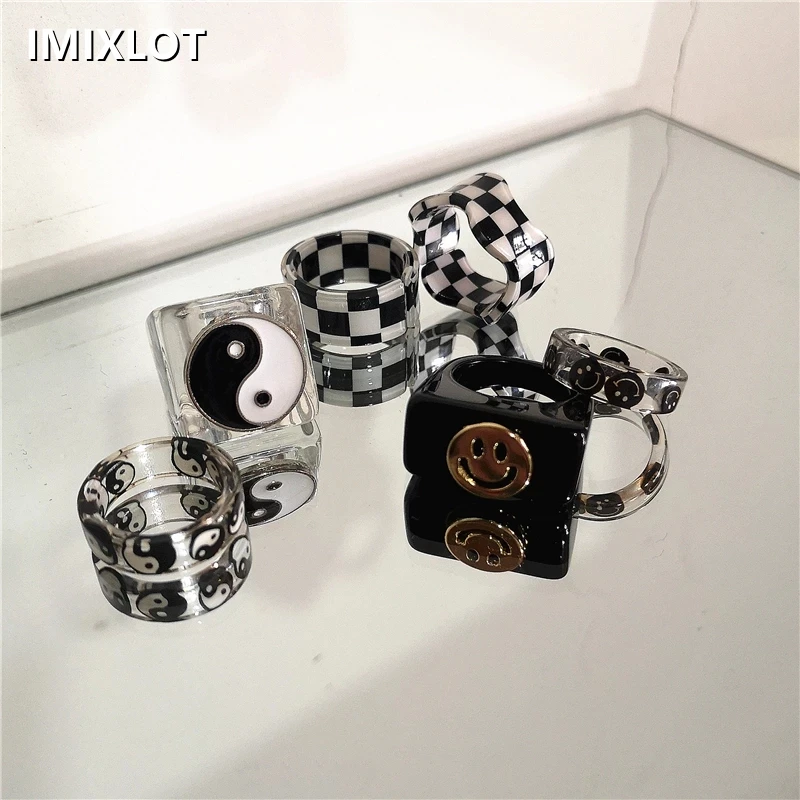 

Kpop Vintage Black Smiley Tai Chi Geometric Irregular Round Square Acrylic Ring For Women Goth Aesthetic Jewelry Y2K Accessorie