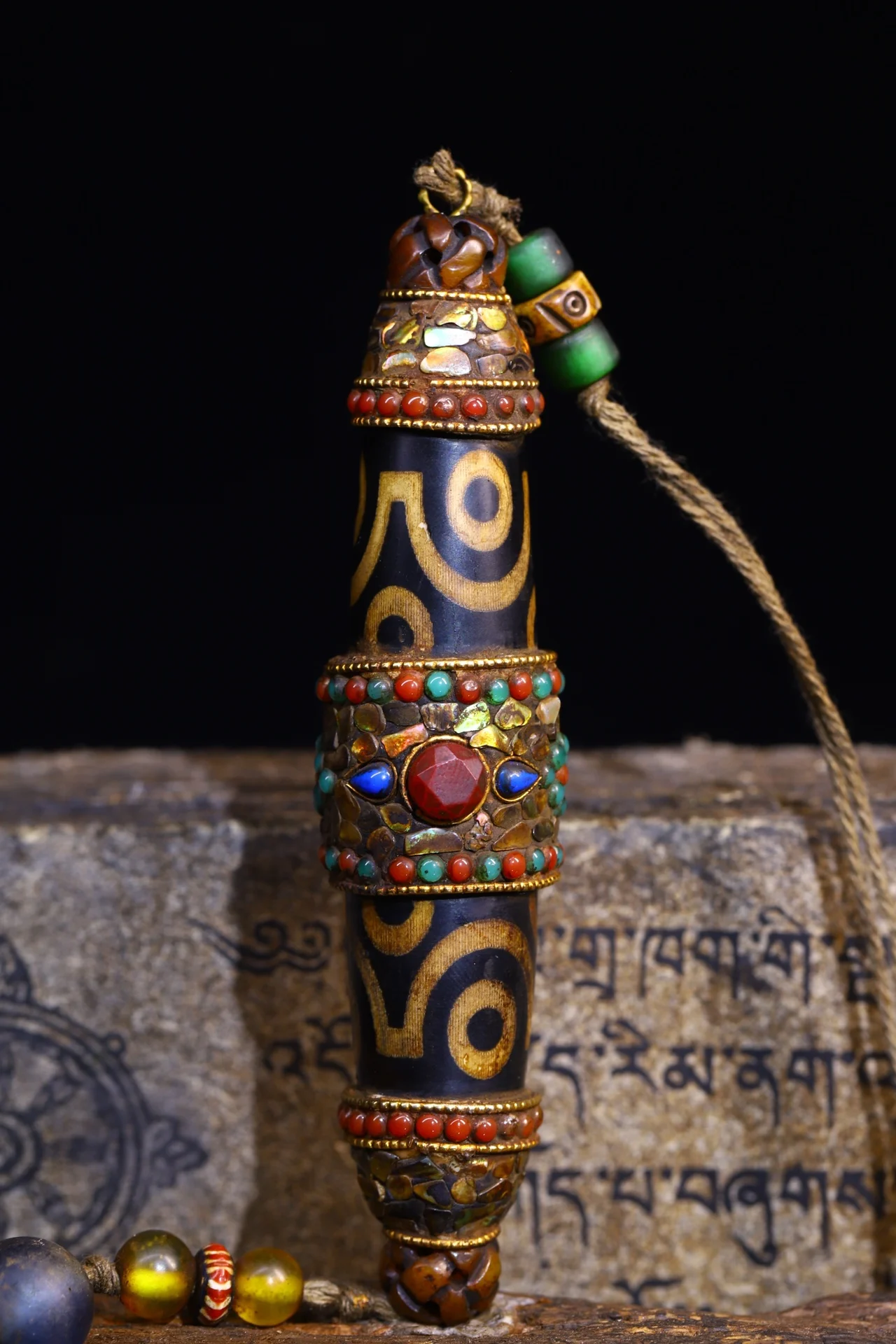 

Коллекция тибетских храмов 5 дюймов, старый натуральный агат, мозаика, драгоценный камень, gZi бусины, ракушки, девять глаз, Будда, бусины, Женский городской дом