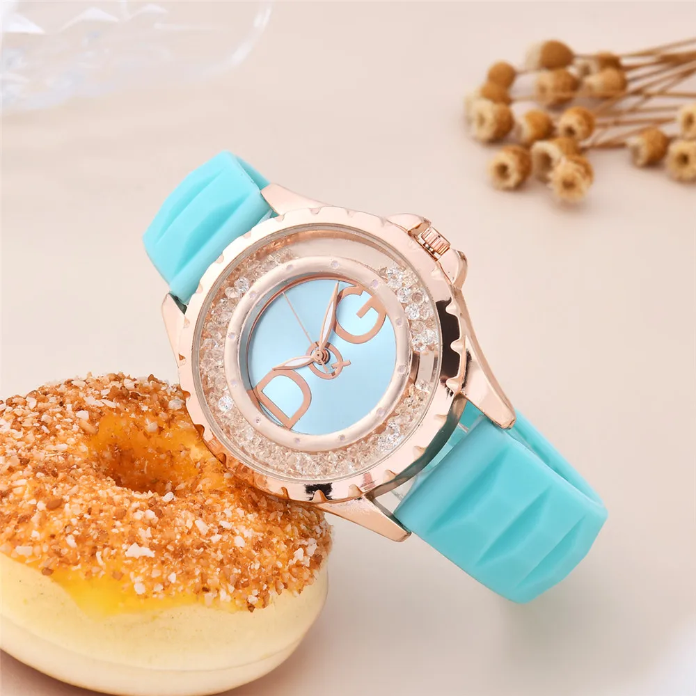 New Women Watch Fashion Bling Crystal Full Steel Casual Ladies Watches Female Quartz Watch Diamonds Wristwatch For Women Clock
