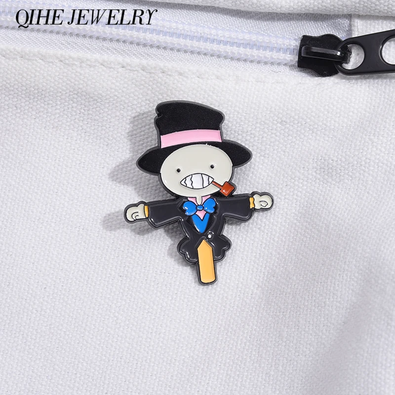 

Mobile House Enamel Pins Anime Scarecrow Girl Jewelry Women's Gifts Friends Accessories Backpack Hat Sweater Decoration