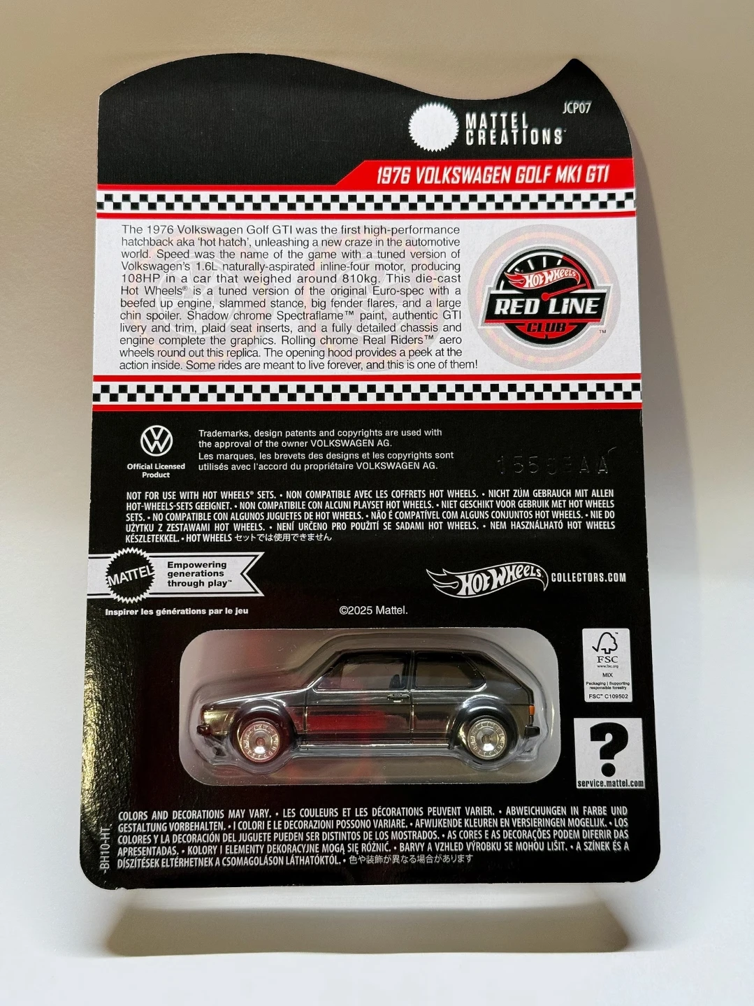 Фото New Hot Wheels Collectors RLC Exclusive 1976 Volkswagen Golf Mk1 GTI Tuned Version Коллекционная литая модель автомобиля в масштабе 1:64 №3