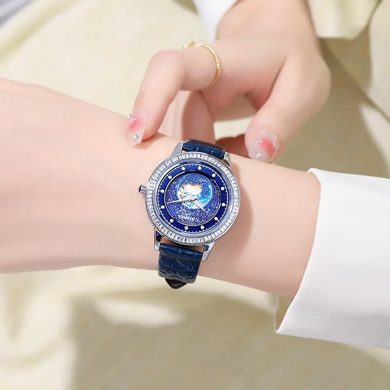 Часы женские кварцевые модные водонепроницаемые со стразами светящиеся ночью