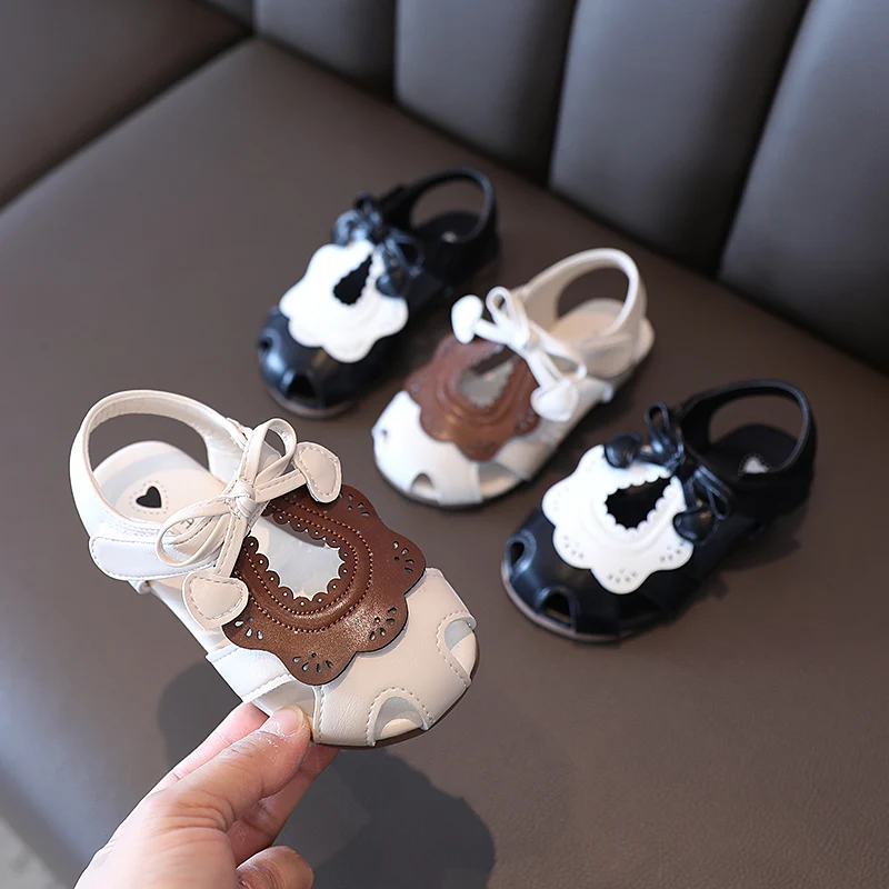 

Girls Flowers Edge Sandals 2022 New Summer Children Pu Butterfly Knot Comfortable Beach Street Princess Toddler Baby Kid Shoes