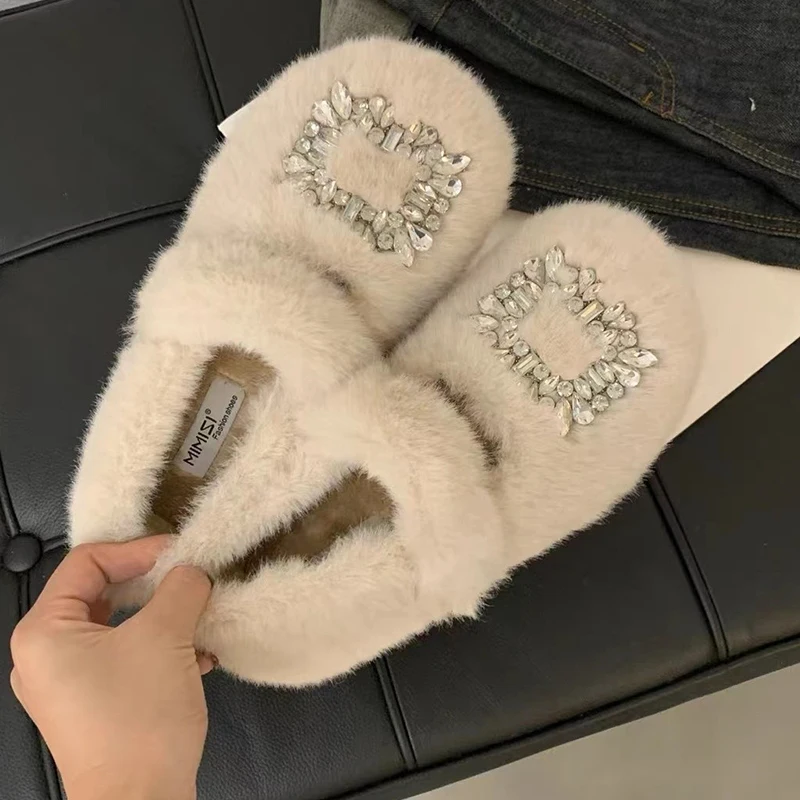 

Женские замшевые ботинки на плоской подошве, с кристаллами