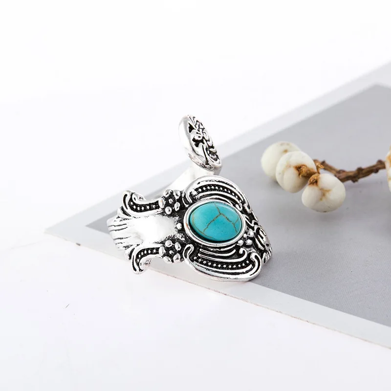 

Creative Flower Plated Thai Silver Ring Retro Bihemia Turquoise Stone Exaggerated Ring Women's Jewelry Wholesale