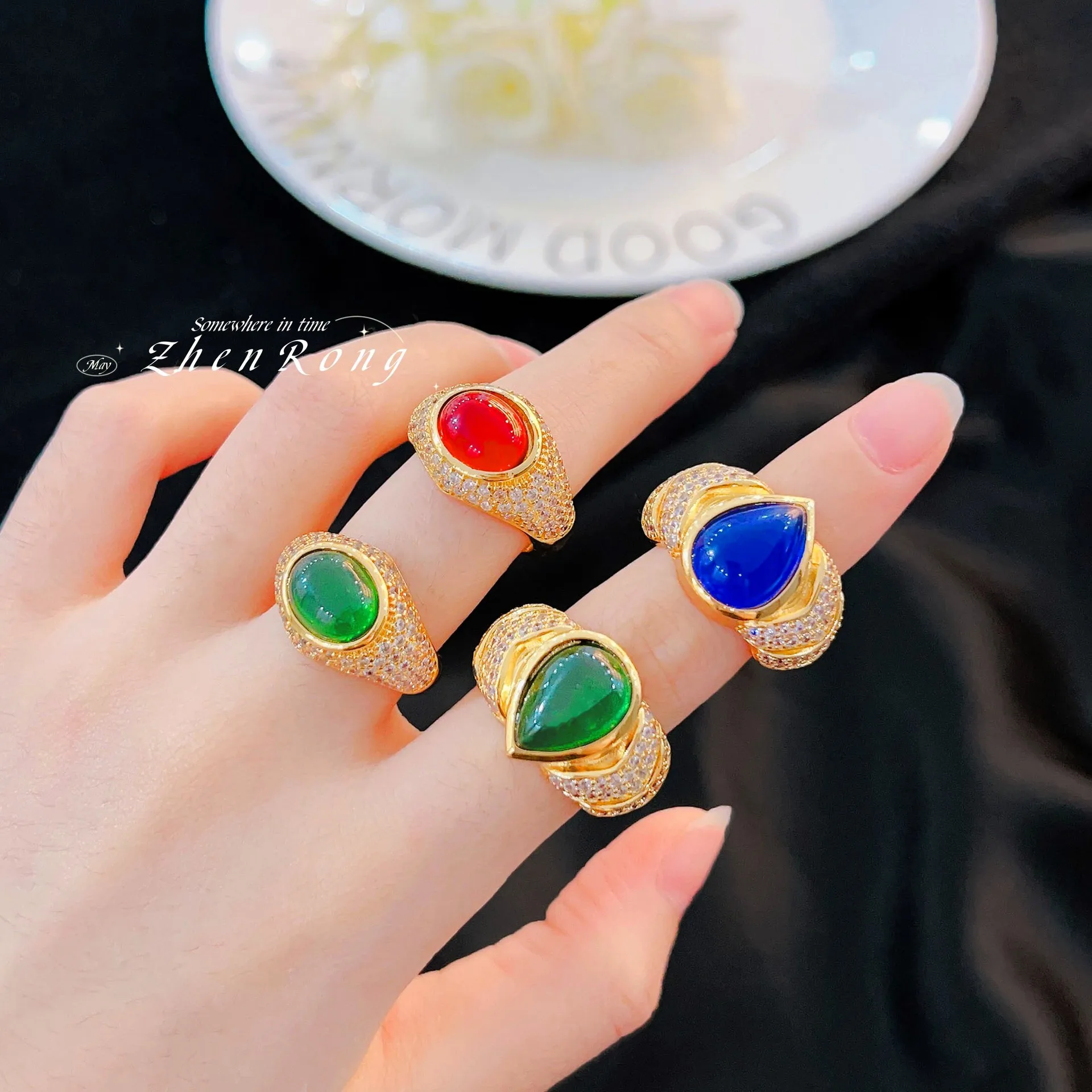 

European American Medieval Retro Emerald Red/Blue/Green Gem Rings Plated 18K Gold Micro-inlay Full Diamond Ring For Women