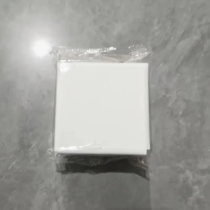 

Настенная полка для ванной из полипропилена