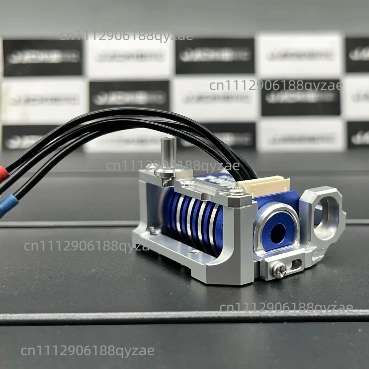 Фото Металлическое крепление двигателя для Mini-Z MR-04EVO2 MM, для модификации MZW713/Платформа для проверки MZW709 №4