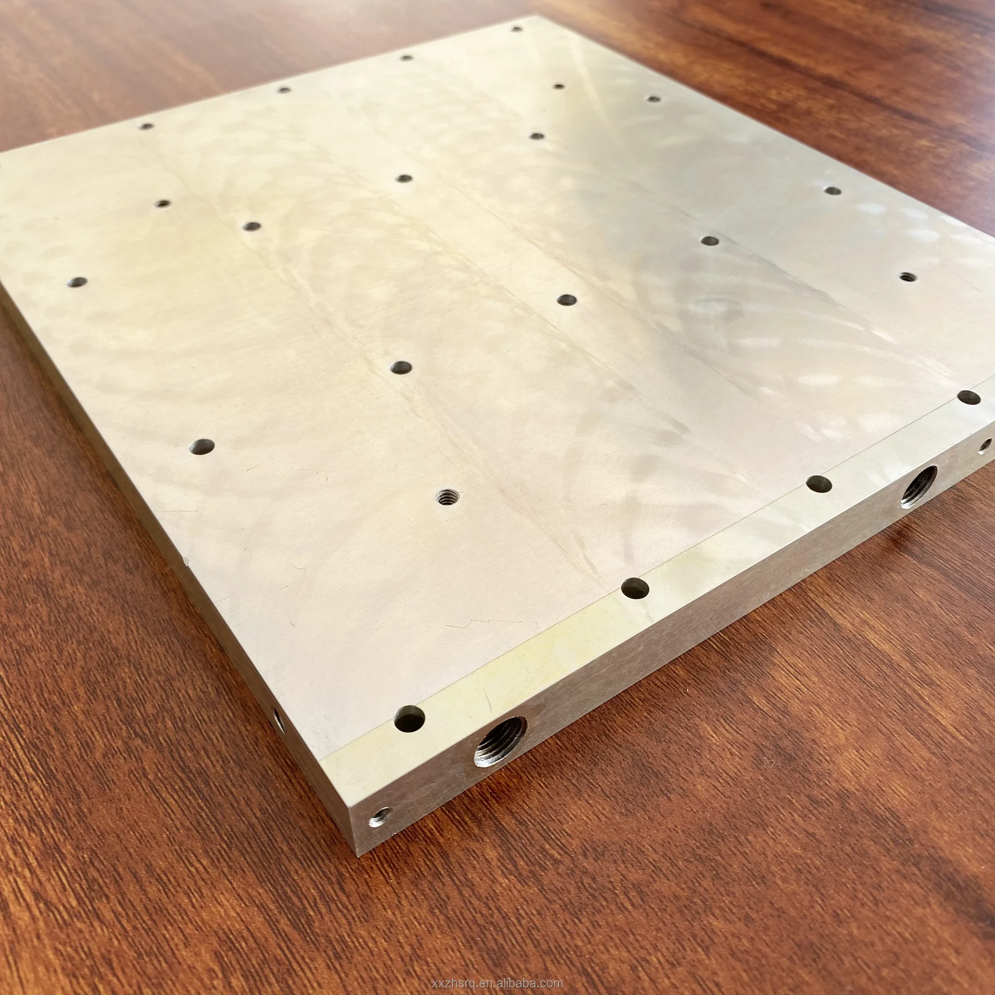 

Thermo Electric Heat Sink Cold Plate Technolo