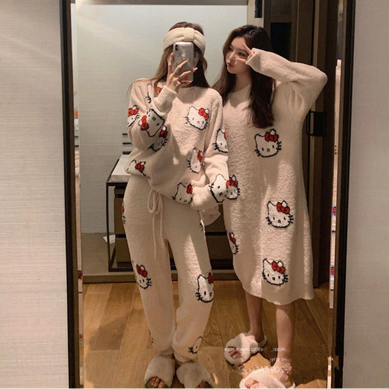 

Original Hello Kitty Plush Nightgown Cartoon Sanrio Loose Winter Fleece Pajamas Two-Piece Suit Student Dormitory Loose Dress