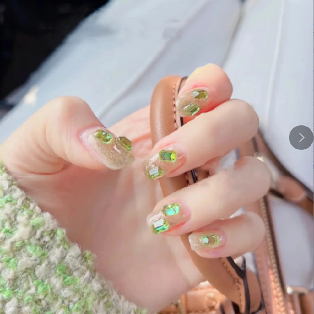 50 шт. подвески для ногтей Aurora Squar (6 мм)