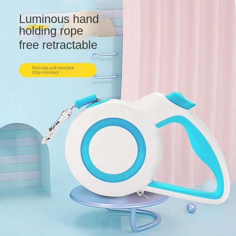 

The New Automatic Telescopic Dog Tractor For Outdoor Night Running Is Luminous At Night, And The Quality Of Pet Dog Rope Is