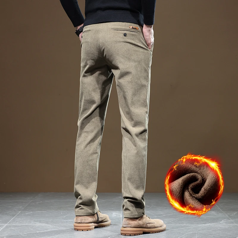 Обновите свой зимний вид с помощью этих толстых и теплых мужских джинсов для