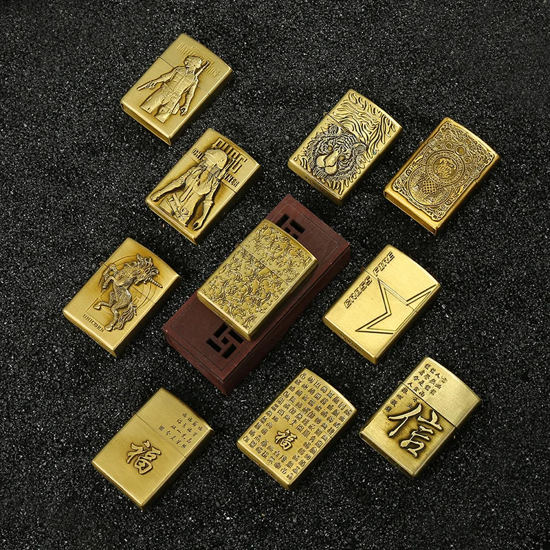 

Personalized Embossed Exquisite Pattern Lighter Retro Classic Style Kerosene Windproof Grinding Wheel Cigarette Lighter Gift