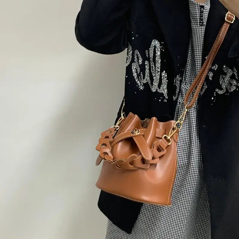 

Винтажная сумка-мешок через плечо, модная летняя Новинка 2023, Высококачественная роскошная кожаная сумка через плечо, универсальная дизайнерская Повседневная сумка