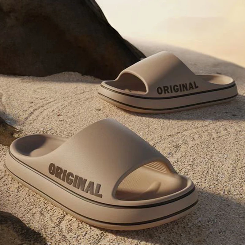 

Men Trend New Summer Slippers Soft Bottom Cloud Slides Light Beach Shoes Minimalist Women Shoes Indoor Platform Couple Slippers