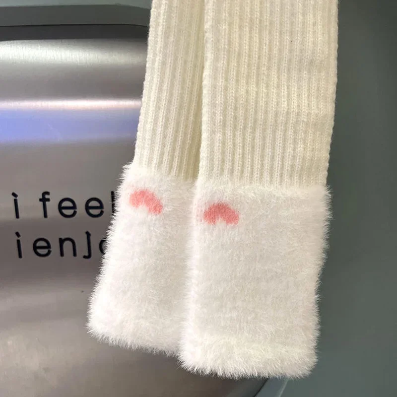 Рисунок 5 - Зимние женские длинные перчатки