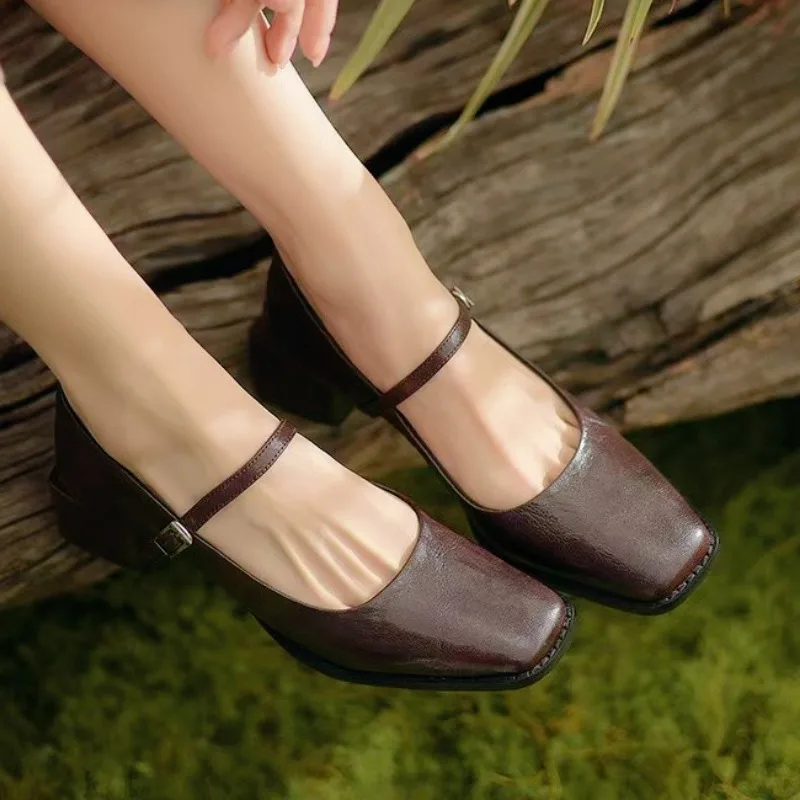 Модная женская обувь на среднем каблуке с квадратным носком элегантная Marie Janes