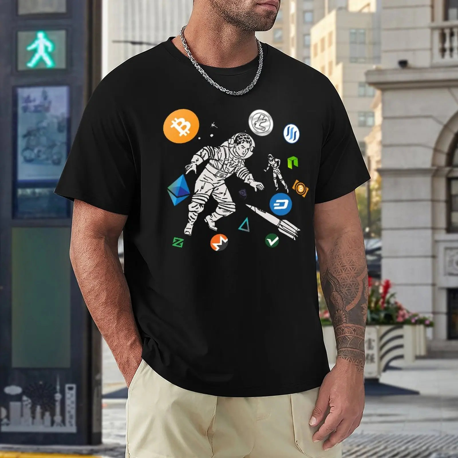 

Crypto Astronaut Novelty Top Tee Vintage Travel USA Size
