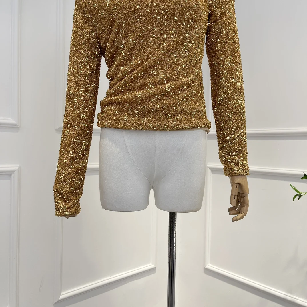 Рисунок 6 - Женский топ с длинным рукавом