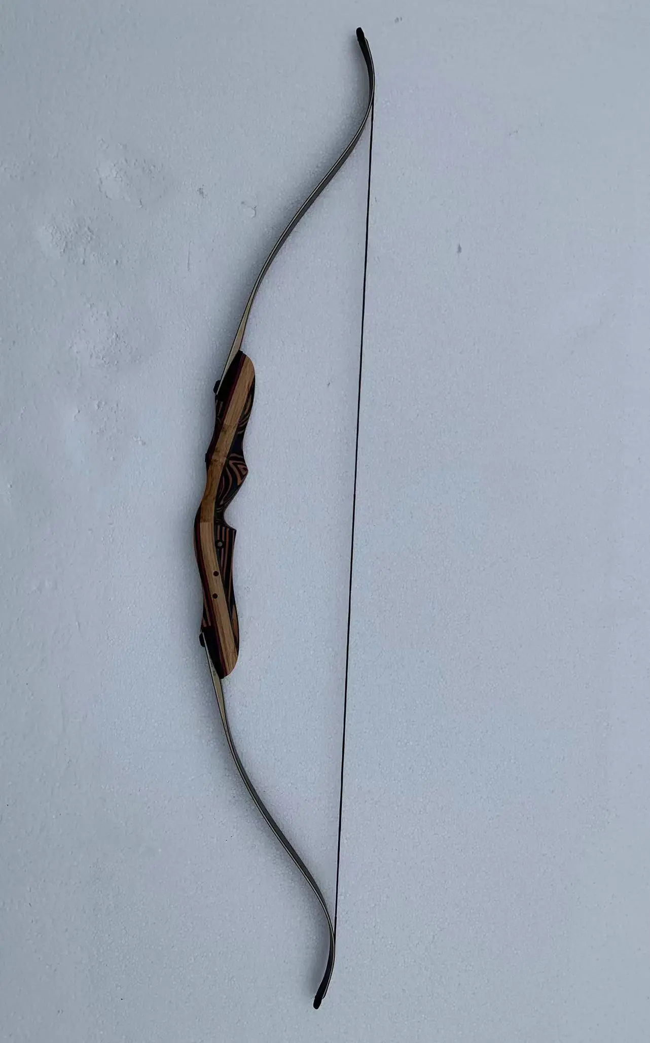 

Профессиональный лук для взрослых 62 дюйма 35 фунтов для правой руки стандартная Бесплатная доставка