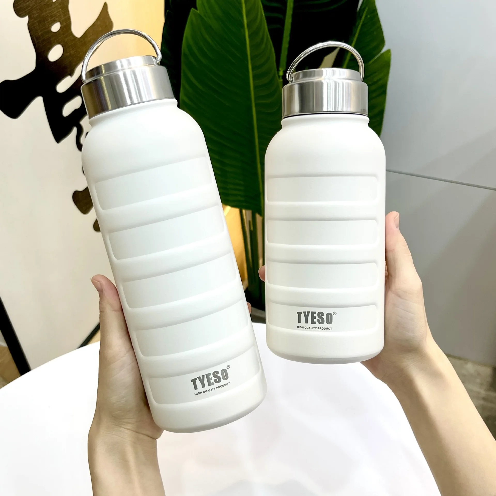 

Portable Thermos Cup Large Capacity 1000ml Kettle Water Cup Sports Men Student Female 304 Stainless Steel Thermos Cup