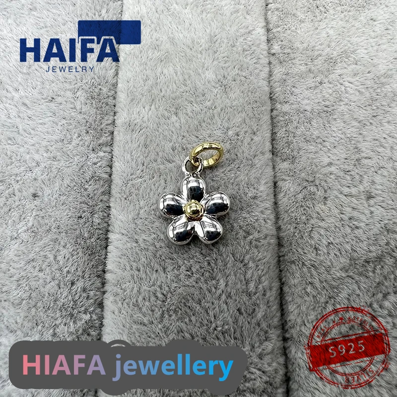 

Женский кулон в виде медведя из серебра 925 пробы