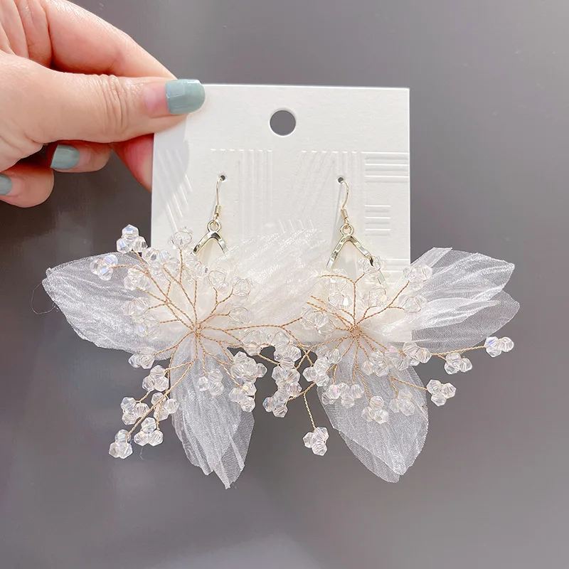 

Korean White Crystal Beads Big Flower Drop Earrings Brincos Temperamental Chic Jewelry
