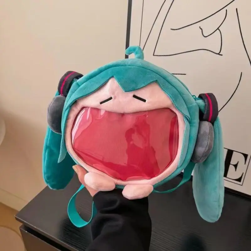 Фото Плюшевая сумка-кроссбоди в японском стиле Hatsune Miku, мультяшная, большая вместимость, на молнии, через плечо, милая сумка для хранения, подарок для друга №1