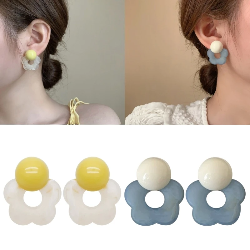 

Simple Flower Earrings Floral Earrings Flower Studs Earrings Delicate Ear Studs