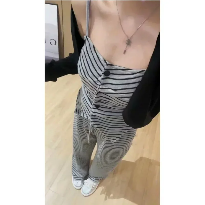 Модный полосатый комплект из трех предметов новинка лета 2024 разглаживающий