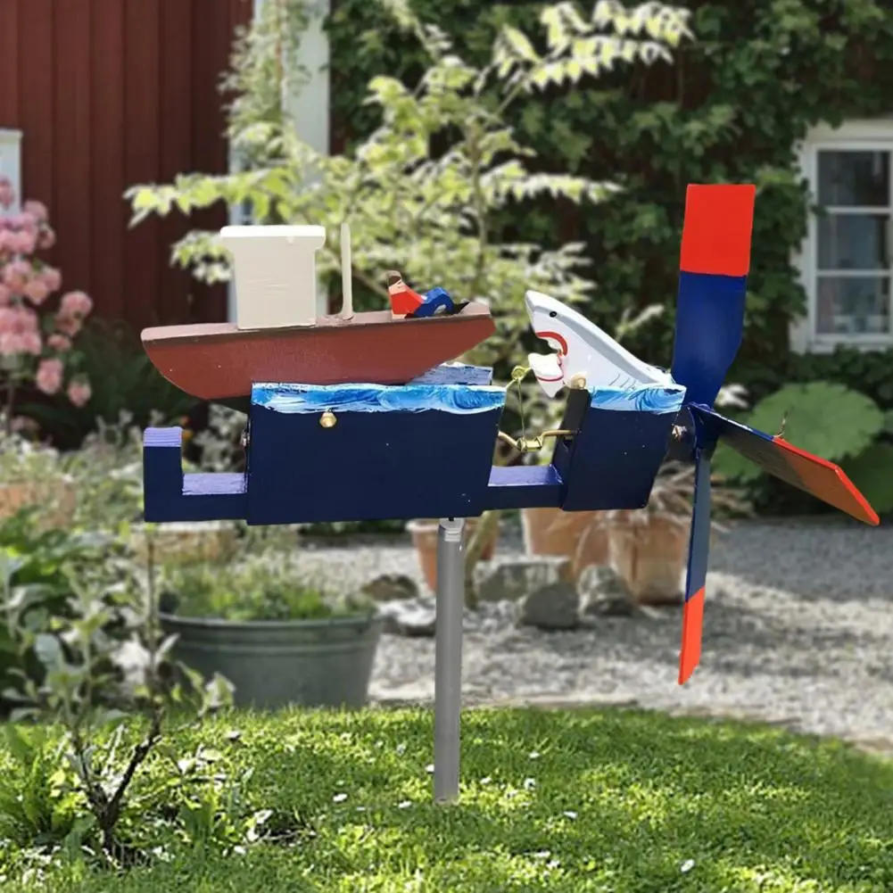 Садовое украшение в виде лодки акулы устойчивое к атмосферным воздействиям