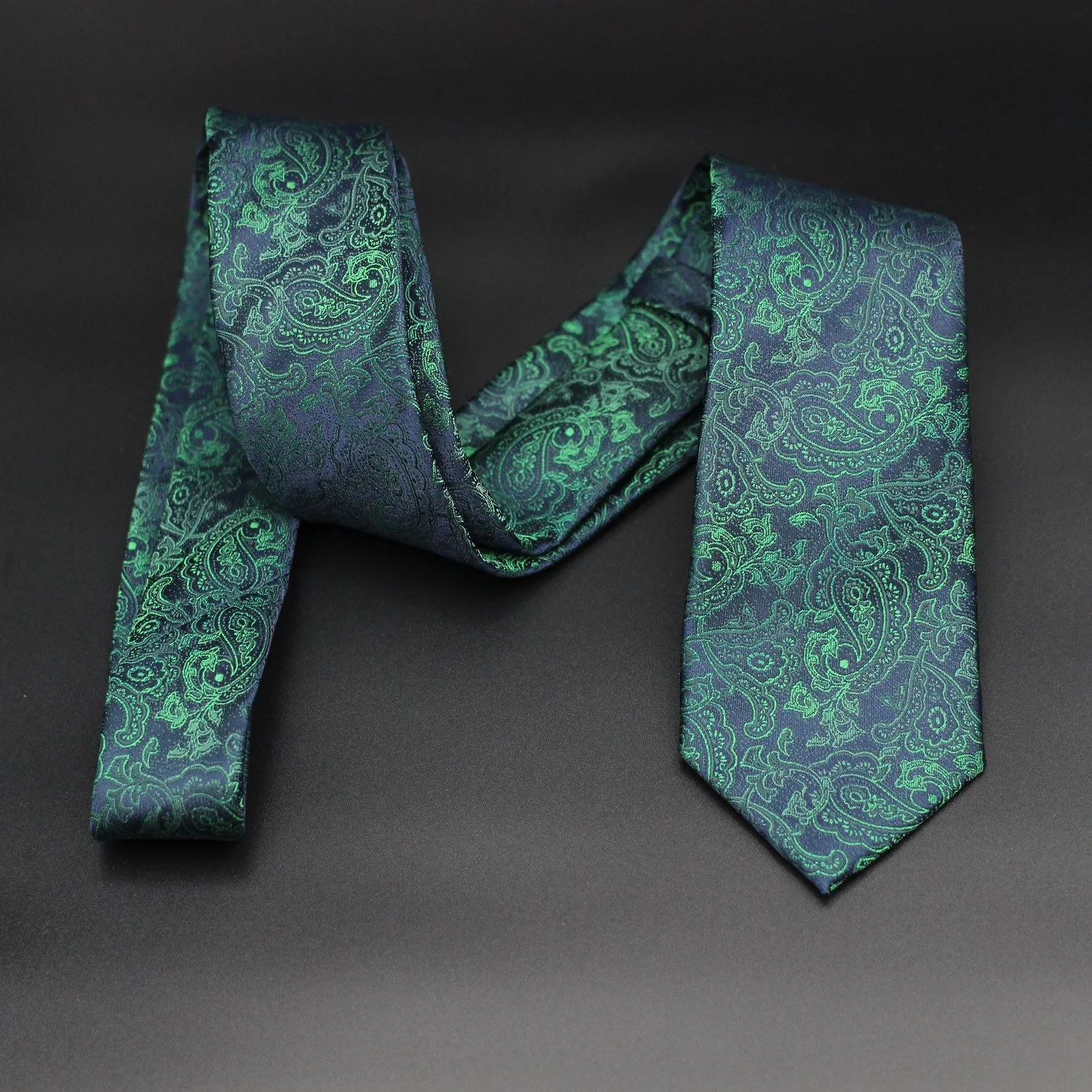 Рисунок 5 - Новинка 2023, темно-зеленые шелковые