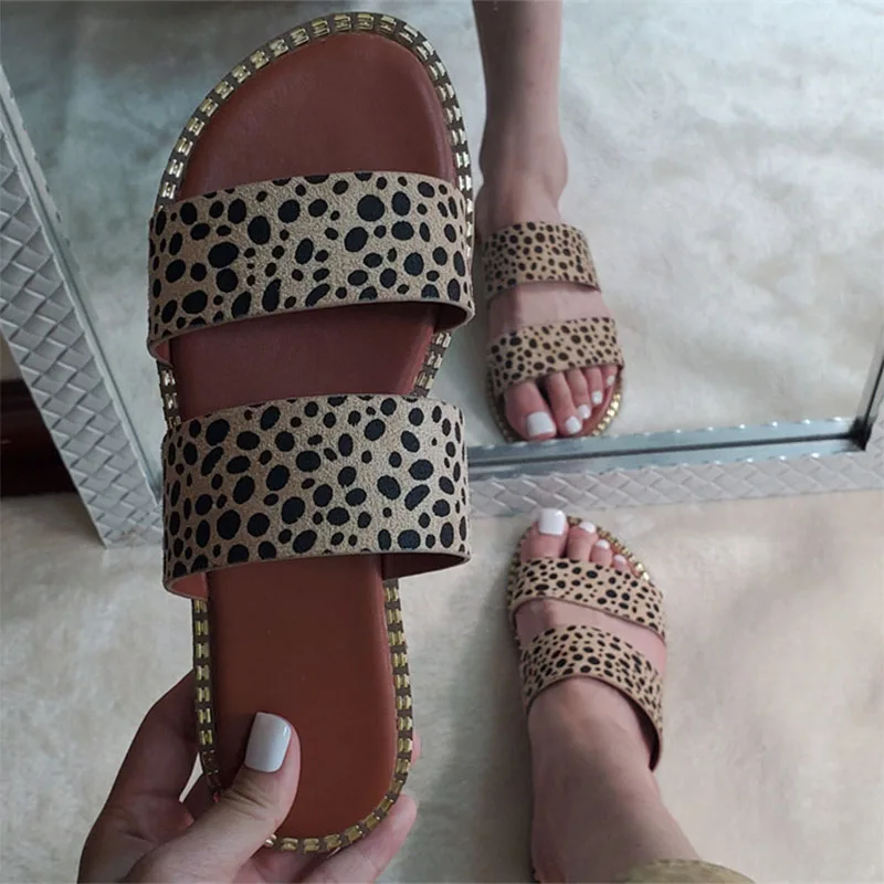 

Шлепанцы женские леопардовые, римские сандалии на плоской подошве, пляжные вьетнамки, повседневная обувь, сланцы, лето 2022