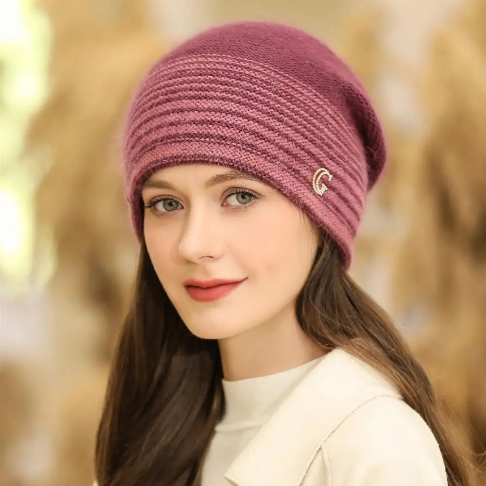 

Dress Up Streetwear Lady Winter Stripe Splicing Beanie Cap for Outdoor