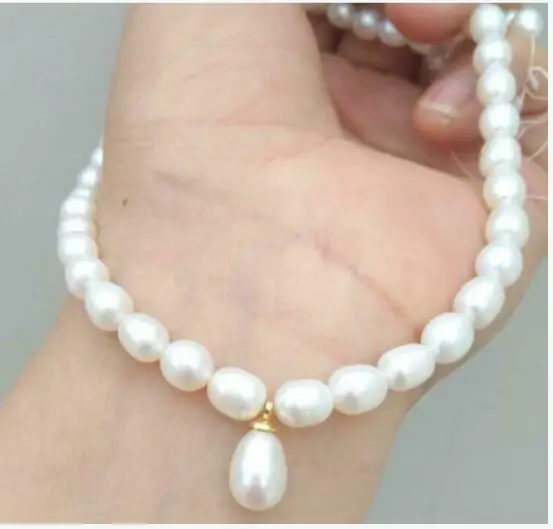 Подвеска из жемчуга в стиле барокко