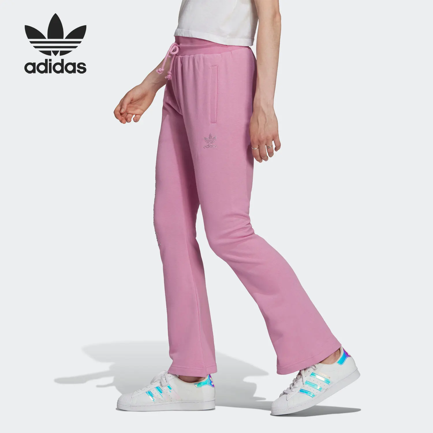 Фото Новые женские свободные брюки Adidas Originals Trefoil HF6771 №2