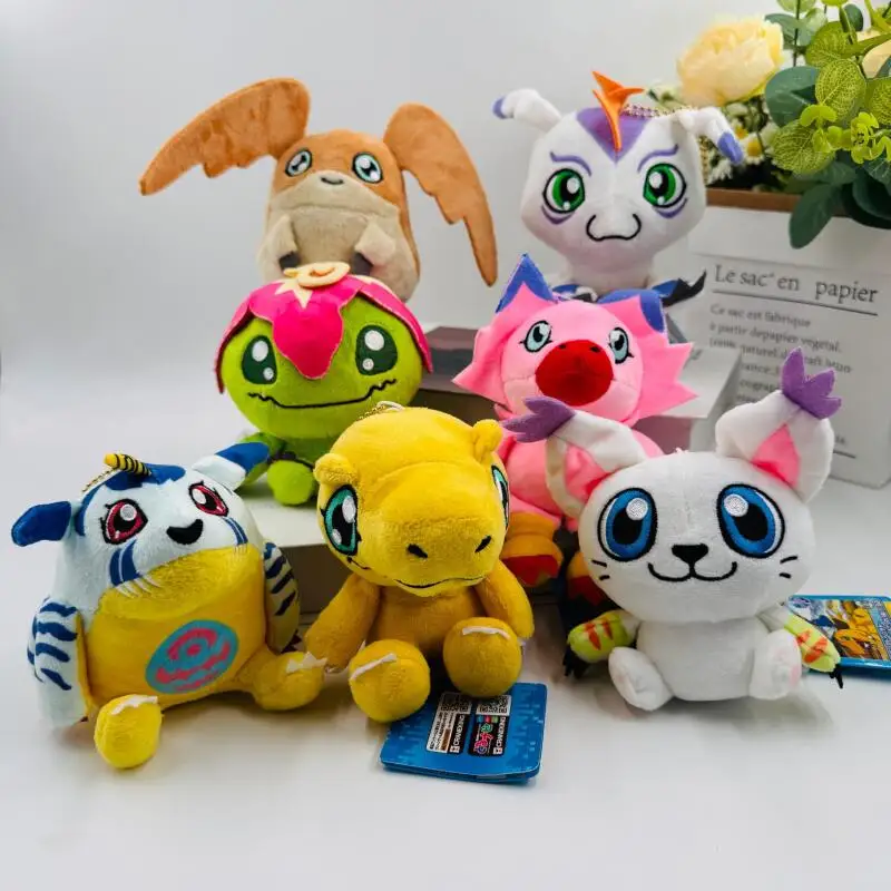 Фото Плюшевый брелок Digimon Adventure 12 см, милый аниме-персонаж Агумон, мягкая игрушка, украшение для школьного рюкзака, милый сувенир, подарок для друга №1