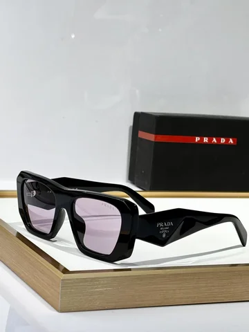 Солнцезащитные очки, точная копия бренда PRADA   в соотношении 1:1, фирменная подарочная упаковка.153