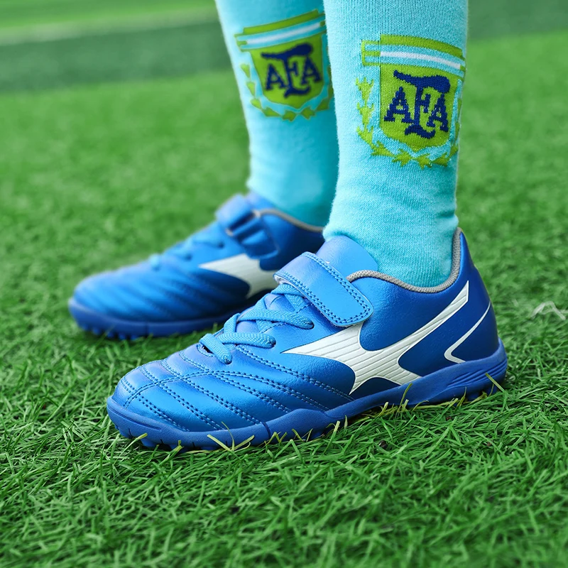 High quality Kids Football Shoes Children Sneakers Boys Indoor Soccer Shoe Cleats Football Boots Turf Sneakers chuteira campo