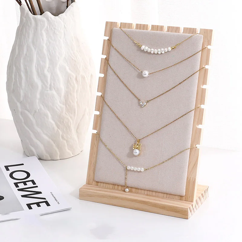 

Деревянная подставка для украшений